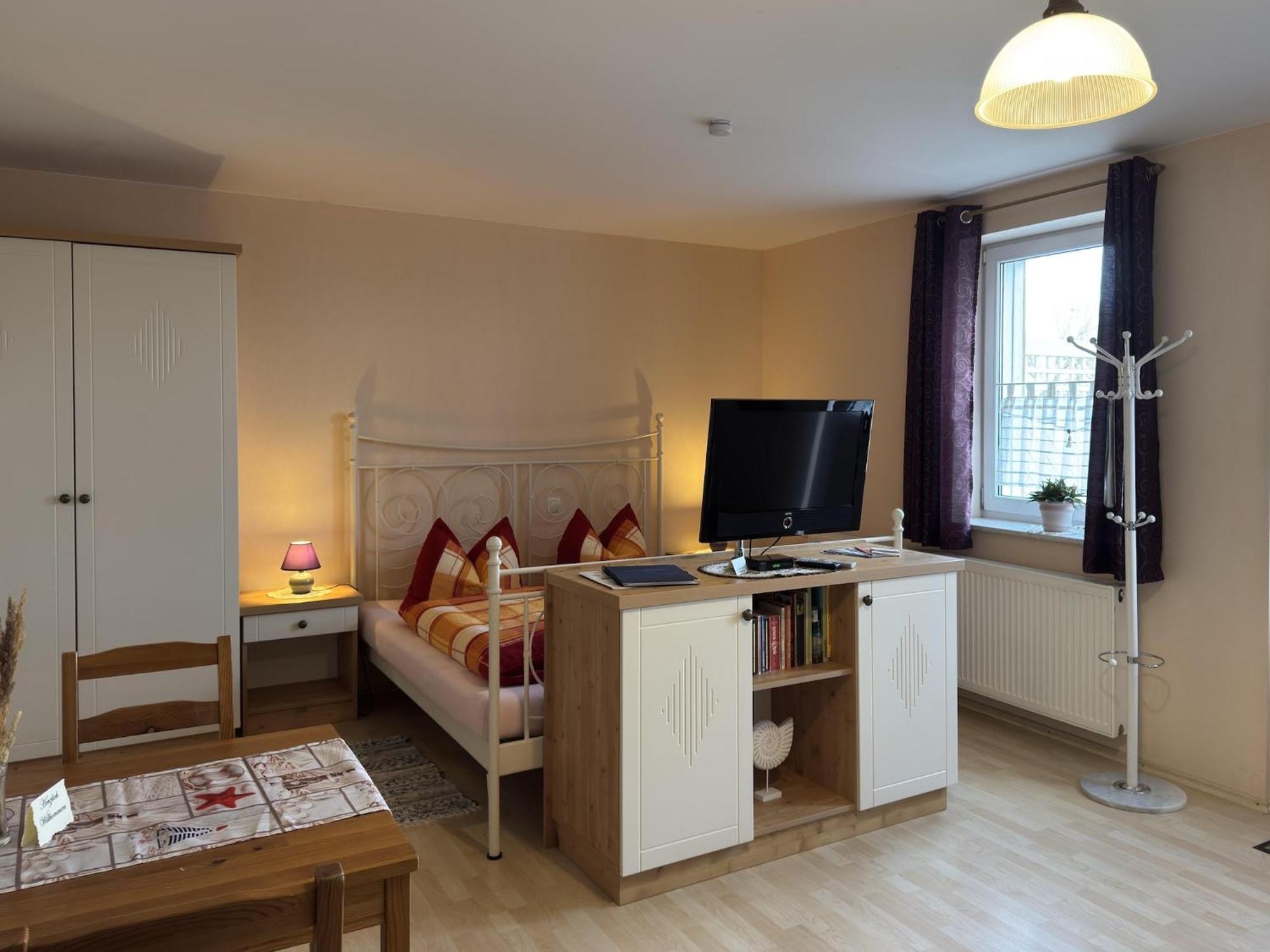 Pretty Apartment In Wiek With Garden Wiek auf Rügen 외부 사진